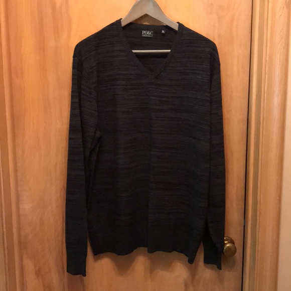 Long sleeved, lightweight v-neck men’s sweater - Picture 1 of 2